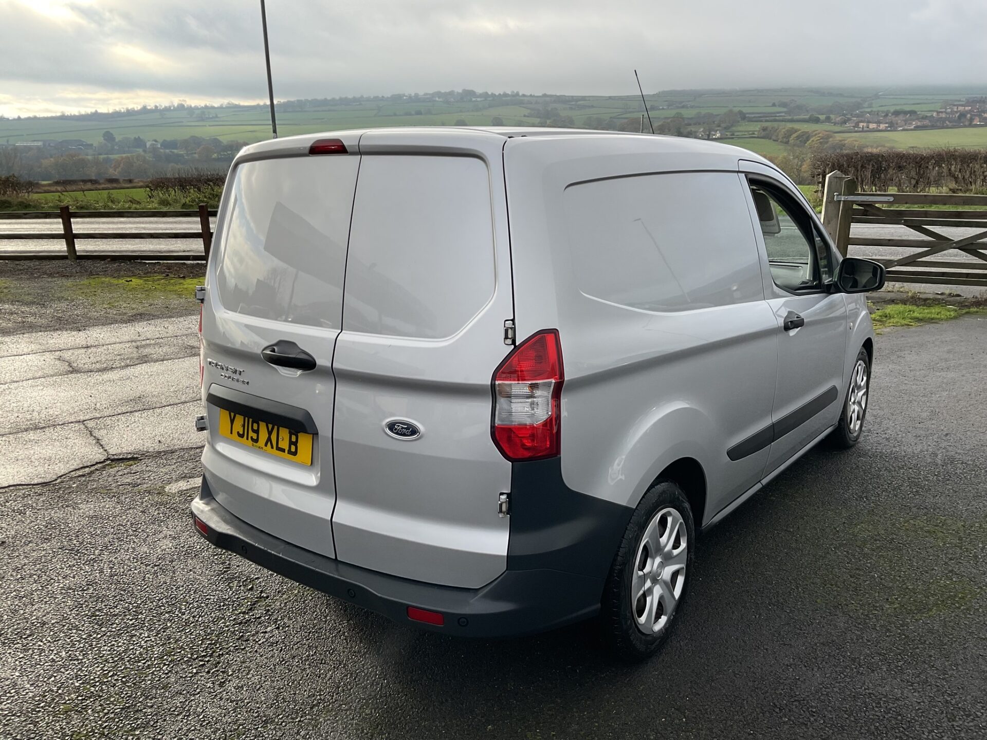Ford Transit Courier Trend 1.5L 100BHP