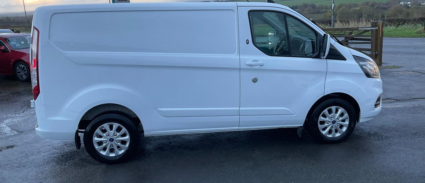 Ford Transit Custom Limited 300 130BHP